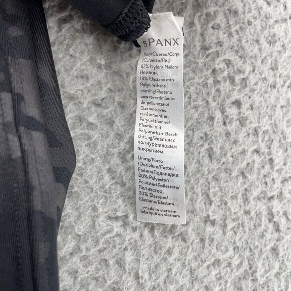 Spanx Black Camo Faux Leather‎ Shaping Slimming Leggings Size Medium High Rise - Picture 6 of 13